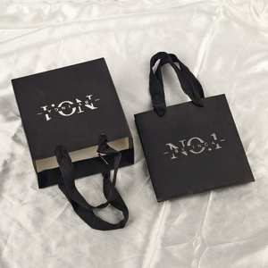 Custom Luxury Gold Foil Matte Embossed Laminated <b>Paper</b> <b>Bag</b> Logo <b>Large</b> Medium White Gift Sturdy <b>Paper</b> Clothing Store Shopping <b>Bag</b> - Product Image 6