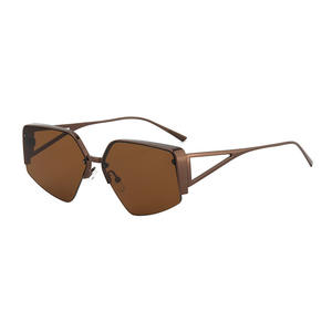 2025 Vintage Steampunk Irregular Cat Eye gafas <span class=keywords><strong>de</strong></span> <span class=keywords><strong>sol</strong></span> mujeres hombres <span class=keywords><strong>Vogue</strong></span> <span class=keywords><strong>Marca</strong></span> Diseño MARCO <span class=keywords><strong>DE</strong></span> Metal ahueca hacia fuera la pierna gafas <span class=keywords><strong>de</strong></span> <span class=keywords><strong>sol</strong></span> femeninas - Product Image 4