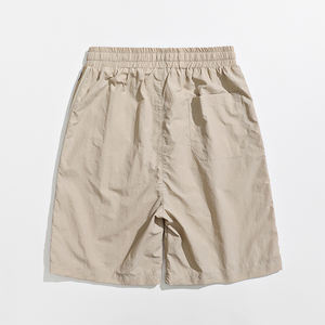 Pantalones cortos de seda helada con logo personalizado para hombre, de verano, de alta calidad, de secado rápido, para ejercicio, pantalones de cinco puntos, holgados, informales, cómodos para la playa. - Product Image 4