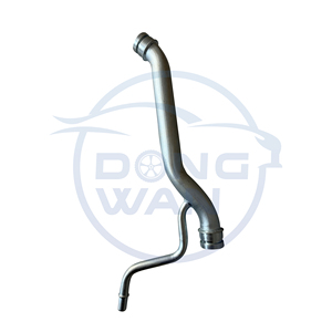 Les usines chinoises produisent des DG1Z-8A505-A de tuyaux d'eau en fer de refroidissement de moteur, qui conviennent aux véhicules Ford. - Product Image 1