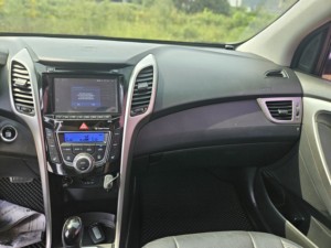 2012 para I30, volante a la izquierda, diésel turbo, hatchback, coche usado coreano para exportación, automático, tracción delantera, 5 asientos, cuero, cámara trasera - Product Image 5