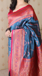 Sari en soie bleue élégant avec un tissage Meenakari Zari en zigzag complexe pour les mariages et les festivals - Product Image 5
