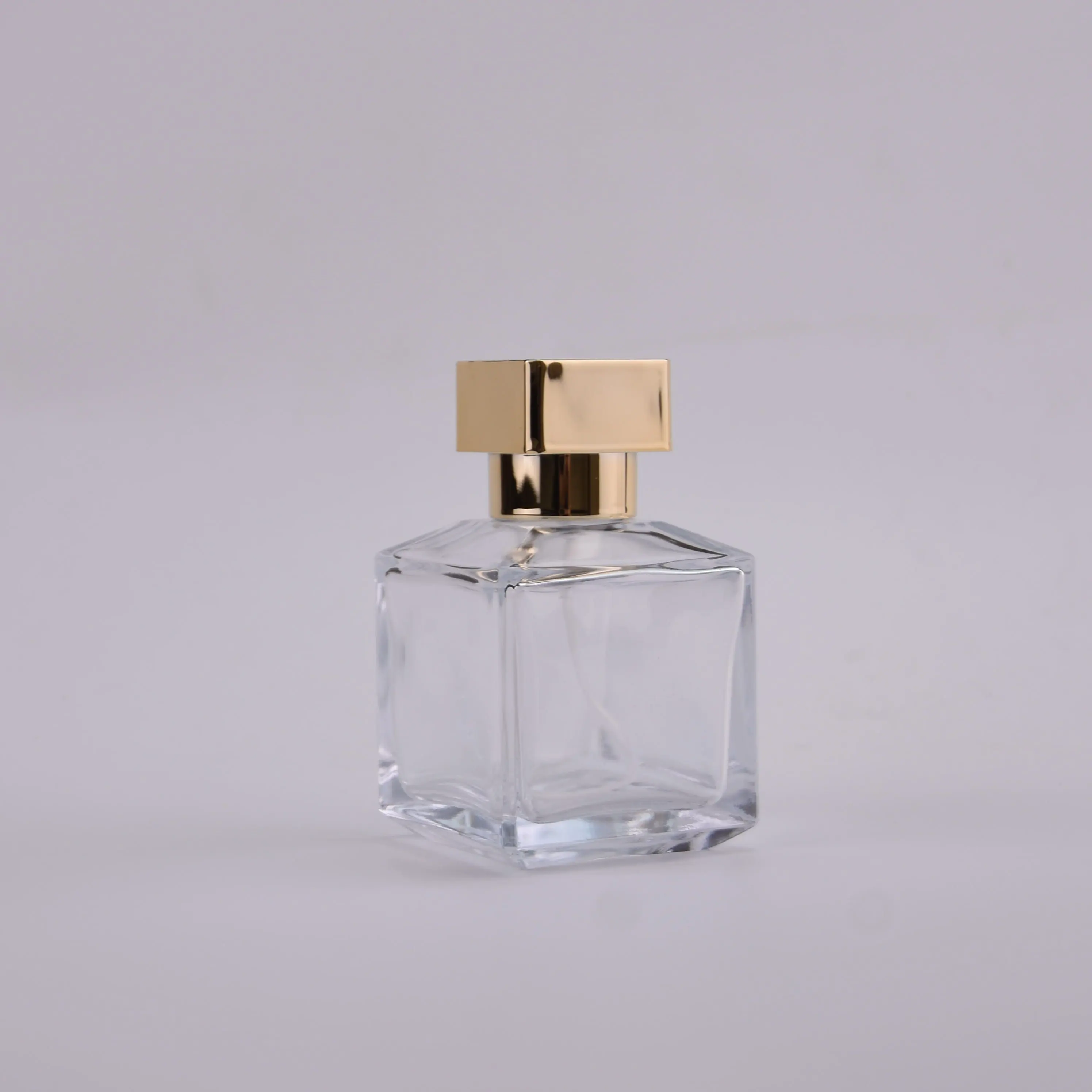 Tinh chất: Chai Nước Hoa 40ml & 60ml sang trọng-Thiết kế vượt thời gian, sang trọng cho mùi hương đặc trưng