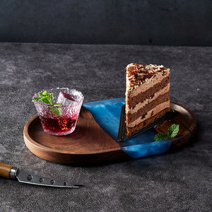 Поднос для еды из натурального дерева и эпоксидной смолы овальной формы - Product Image 2