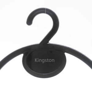 Bán Buôn Nhựa Non-Slip Vòng Khăn Lưu Trữ Chủ Hiển Thị Quần Áo Tổ Chức Khăn Tie Vành Đai Giá Móc Áo Hijab Khăn Móc Áo - Product Image 6