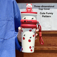Gobelet à glace en paille avec poupée de dessin animé de grande valeur, nouveau style, 700 ml, gobelet sous vide cerise panda, gobelet à café portable pour étudiants