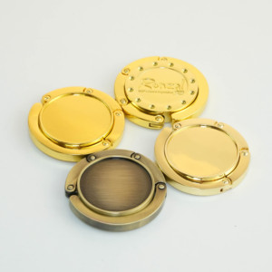 عرض خاص من المصنع ، حقيبة مخصصة قابلة للطي على الطاولة الإبداعية ، شماعات أكسسوارات - Product Image 1