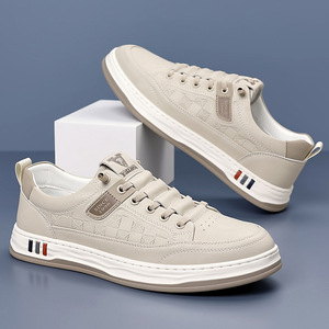 Chaussures pour hommes nouvelle collection 2026 transfrontalières - Chaussures blanches respirantes à plateforme, chaussures de sport décontractées, chaussures blanches polyvalentes et élégantes - Product Image 1