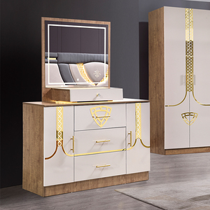 Juego de Muebles de Dormitorio Completo, Cama King Size, Muebles Turcos de Madera Modernos y Lujosos, Modelo 633 - Product Image 1