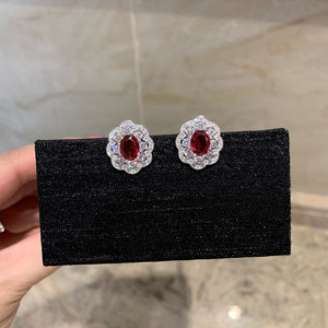 Usine Bas <span class=keywords><strong>Prix</strong></span> Style Européen 18K Plaqué Or 925 <span class=keywords><strong>Argent</strong></span> Rouge Rubis <span class=keywords><strong>Pierre</strong></span> Semi-Précieuse Boucle <span class=keywords><strong>D</strong></span>'oreille - Product Image 6