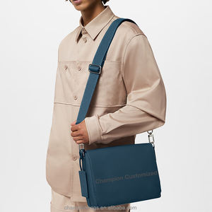 Bolso bandolera de viaje con solapa para hombre, bandolera de cuero de guijarro de lujo con logotipo personalizado para hombre - Product Image 5