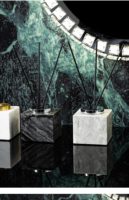 Diffuseur de parfum artisanal en marbre naturel, élégant, minimaliste, luxueux, avec logo personnalisé STONEKOCC, écologique, forme carrée, long