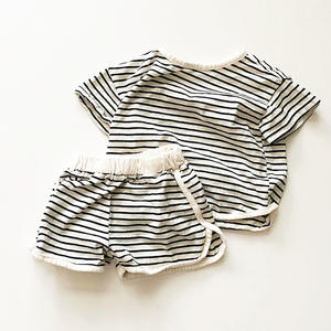 Traje de Verano 2020 Coreano a Rayas de Manga Corta con Pantalones Cortos Casuales - Product Image 2