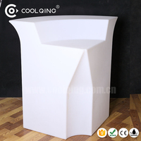 Comptoir de bar mobile commercial portable moderne pour la maison et l'hôtel Nouveaux ensembles de meubles de bar à LED élégants en matière plastique