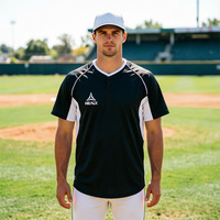 Uniforme de baseball personnalisé, avec manches courtes boutonnées sur le devant, impression numérique, et jersey respirant à séchage rapide.