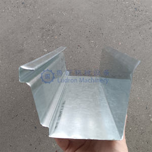 Machine de formage de rouleaux en <span class=keywords><strong>zinc</strong></span> pour gouttières automatiques, machine à gouttières d'évacuation des eaux de pluie, machine à gouttières de vallée, vente chaude - Product Image 6
