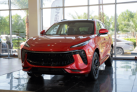 2023 Cina Dongfeng suv mobil otomatis parkir mobil baru T5EVO bensin kecil mobil dengan GCC skylight untuk dijual