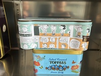 Service OEM : Assiettes en papier recyclables et papier de soie pour fêtes d'enfants, fournitures de supermarché, avec revêtement UV, pelliculage mat et gaufrage