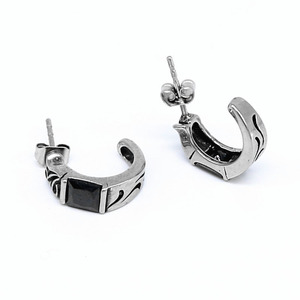 Pendientes tipo huggie de luna creciente de acero y titanio yunnique con engaste de circonita para mujer, joyería de moda - Product Image 5