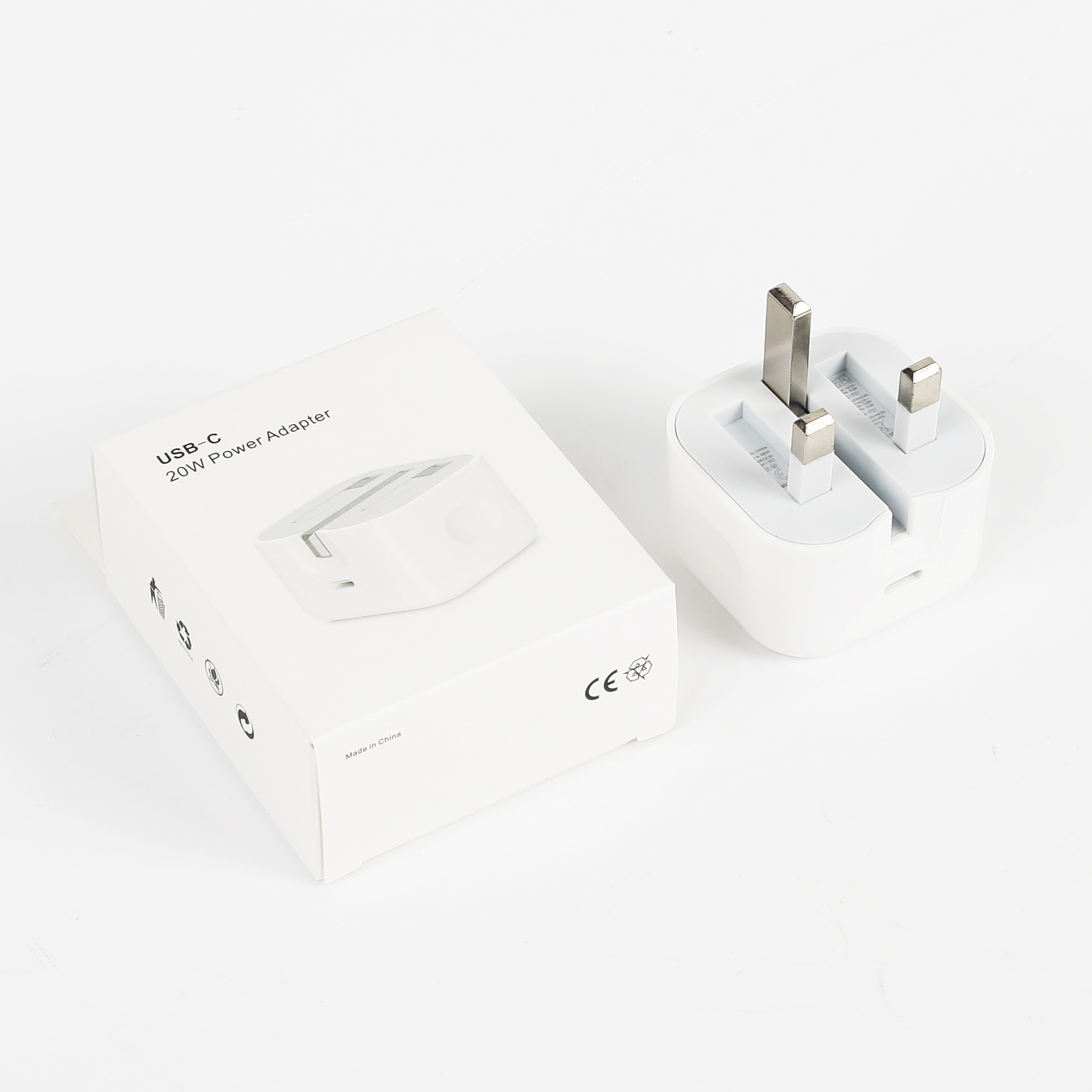 Cargador USB-C blanco de 20W con caja