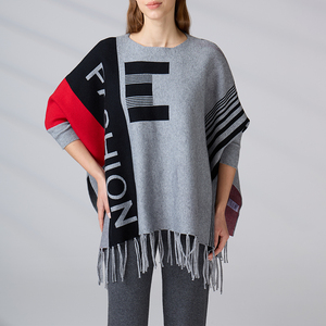 Poncho de Punto Personalizado para Mujer, con Bloques de Color y Rayas, Estampado Geométrico, con Borlas y Flecos, Manga Larga, Tipo Capa o Chal, para Invierno - Product Image 1