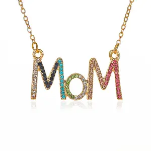 2024 anneler günü hediyeleri anne kolye altın kaplama renkli Rhinestone kristal kolye mektup anne kolye takı Mama