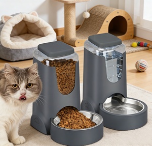 Comedero Automático para Mascotas de Plástico de 2.5L, Plato para Alimentar Mascotas, Venta en Línea - Product Image 3