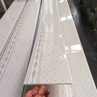 Plafond en PVC personnalisé en usine pour une décoration intérieure résistante à l'humidité et à l'eau, plafond en PVC durable de style américain