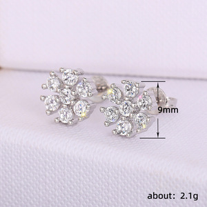 Eleganti Orecchini a Perno Floreali Stile Francese, Gioielli Minimalisti da Donna, per Uso Quotidiano, Ufficio, Regalo - Product Image 3