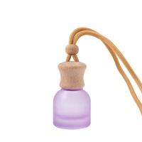 Perfume para Auto de Alta Gama en Botella de Vidrio con Dispensador de Aceites Esenciales, Tapa de Madera y Soporte para Rejilla de Ventilación