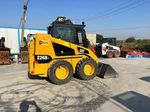 รถตักล้อยาง CAT 246D สีเหลือง อุปกรณ์ก่อสร้างขนาดกะทัดรัด - Product Image 5