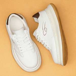 รองเท้ากีฬาผู้ชายหนังแท้สีขาวพื้นหนาแบบผูกเชือก รุ่นใหม่ปี 2025 พื้นยางกันกระแทก สไตล์ลำลองสำหรับธุรกิจ - Product Image 4