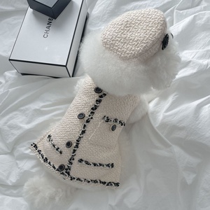 Vestido <span class=keywords><strong>de</strong></span> Lana Tejida en Blanco y Negro con Diseño Clásico para Mascotas, Sombrero <span class=keywords><strong>de</strong></span> Lujo para Perros - Product Image 3