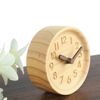 Horloge de table ronde silencieuse en bois de pin pour bureau à domicile avec aiguilles en bois