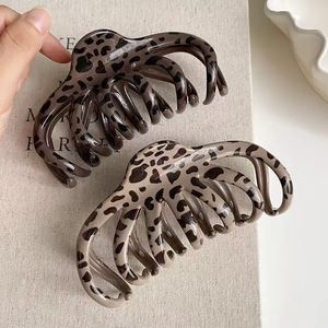Pinza de Pelo Grande de Plástico con Diseño de Calabaza y Puntos Brillantes Estilo Coreano, Accesorio de Pelo Sencillo y Moderno, Regalo para Fiesta de Graduación - Product Image 1