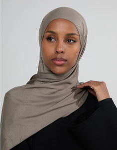 Hijab de Jersey de algodón transpirable respetuoso con el medio ambiente elástico suave de fábrica para mujer, bandana étnica de cuatro colores resistentes a las arrugas - Product Image 2