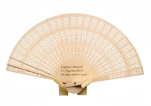 Éventail pliant artisanal en bambou naturel <span class=keywords><strong>personnalisé</strong></span>, gravure de logo sur mesure, 20,5x35cm, pour mariage et fête - Product Image 5