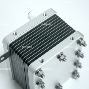 เครื่องผลิตไฮโดรเจนแบบ PEM Electrolyzer PEM Electrolyzer R 30 ลิตร/ชม. ใช้น้ำได้เพียง 30 ลิตรต่อชั่วโมง - Product Image 1