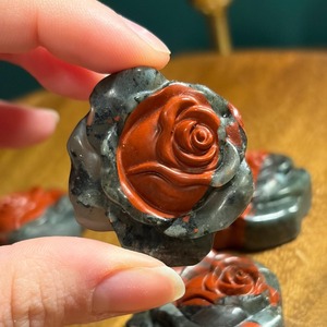 Venta al por mayor de cristal natural tallado a mano, flor de piedra de sangre, rosa de cuarzo de tamaño pequeño para regalo - Product Image 4