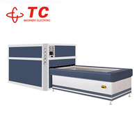 Machines à bois TC Presse à membrane sous vide automatique pour feuille de pvc pour la stratification de porte avec placage de pvc (deux tables)