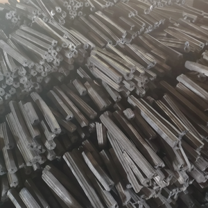 Charbon de bois de frêne blanc de haute qualité, fabriqué à la machine, en briquettes hexagonales, longue durée, économique, motif coquille de narguilé pour barbecue - Product Image 1