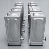 Réservoir modulaire sectionnel pour eau pure, gain de place, stockage de liquides purs pour les stations de traitement d'eau centralisées