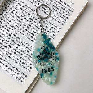 Porte-clés en forme de losange de la série Colorful, accessoire haut de gamme en acrylique à motif de plaque d'immatriculation pour sac - Product Image 4