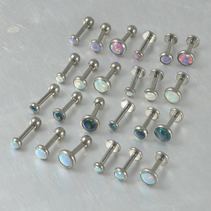 Pendientes <span class=keywords><strong>de</strong></span> tuerca <span class=keywords><strong>de</strong></span> ópalo <span class=keywords><strong>Piercing</strong></span> <span class=keywords><strong>de</strong></span> espalda plana <span class=keywords><strong>de</strong></span> titanio Joyería Cartílago Labret Cartílago Tragus Oreja <span class=keywords><strong>Piercing</strong></span> <span class=keywords><strong>de</strong></span> <span class=keywords><strong>labio</strong></span> - Product Image 3