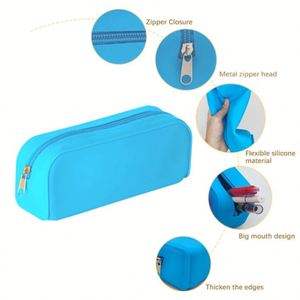 Estuche de Silicona para Lápices con Diseño Mint Breeze, Bolsa de Maquillaje Pequeña con Cierre Ecológico, Solución de Almacenamiento Multiusos y Elegante - Product Image 3