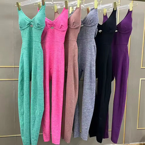 Tuta da Donna Smanicata con Scollo Incrociato e Schiena Scoperta, Set Sportivo Monopezzo a Lunghezza Intera, Altamente Elasticizzato e Effetto Sollevamento Glutei - Product Image 6