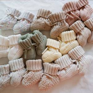 Chaussettes faites à la main Crochet <span class=keywords><strong>tricot</strong></span> bébé chaussons unisexe coton biologique nouveau-né antidérapant semelle souple chaussettes enfants literie - Product Image 6