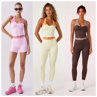 3pcs Set Baju Olahraga Wanita: Bra Halter Scallop, Legging, dan Kaos Pendek Solid Bernapas dengan Logo Depan, Cocok untuk Gym, Pilates, Olahraga, Yoga, dan Aktivitas Lainnya