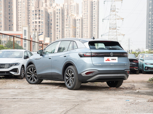 Voiture d'occasion <span class=keywords><strong>Volkswagen</strong></span> ID.4 X 2022 Pro EV Ultra-Longue Portée, Batterie 83.4kWh, 150kW RWD, Pneus R18, SUV Économe en Énergie pour Usage Domestique - Product Image 5