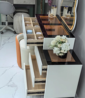 Ensemble de coiffeuse 2026 moderne et élégante, écologique et durable, avec miroir LED en forme de nuage, plateau noir et bandes lumineuses intégrées